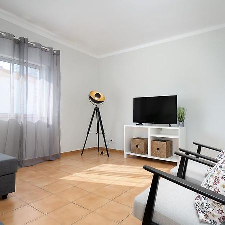 Tranquil View Apartment By Lovelystay Quarteira Kültér fotó