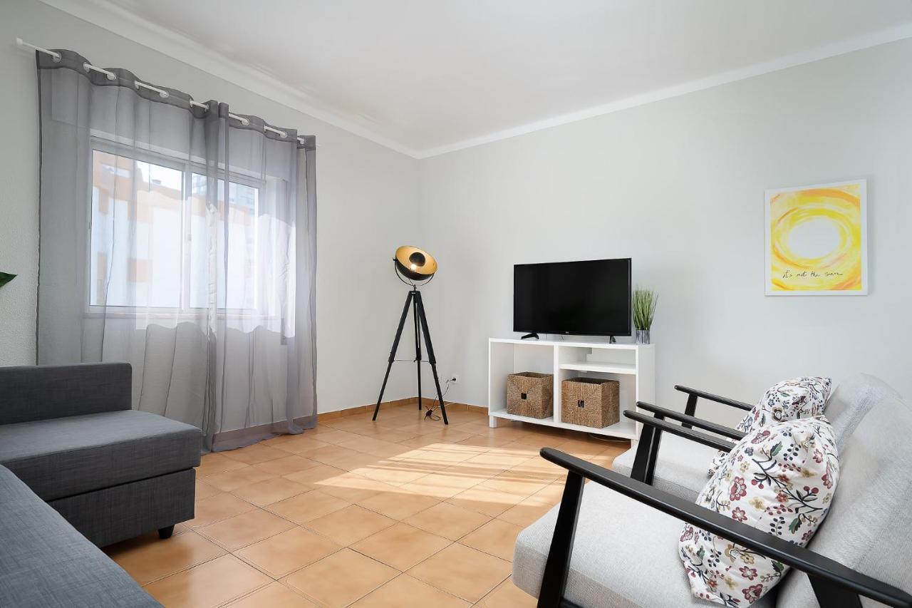 Tranquil View Apartment By Lovelystay Quarteira Kültér fotó